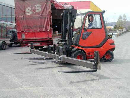 Stabau long pallet load handler