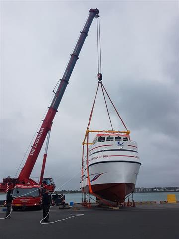 A delicate lifting operation
