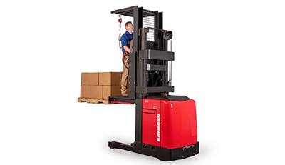 Raymond's new Model 5300