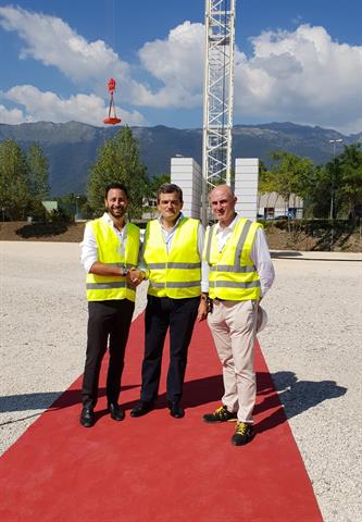 Steve Filipov (Terex Cranes), Philippe Cohet (Arcomet) and Marco Gentilini (Terex)