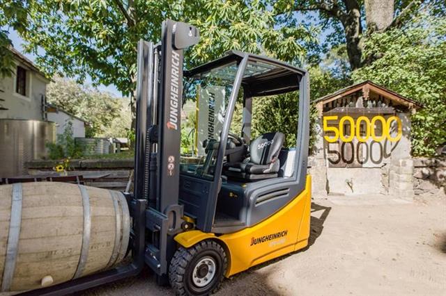 Jungheinrich delivers 50,000th second-hand truck
