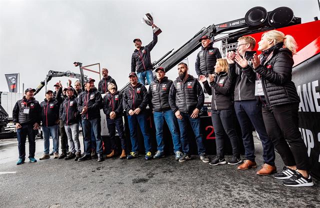 Andreas Ohman claims his trophy