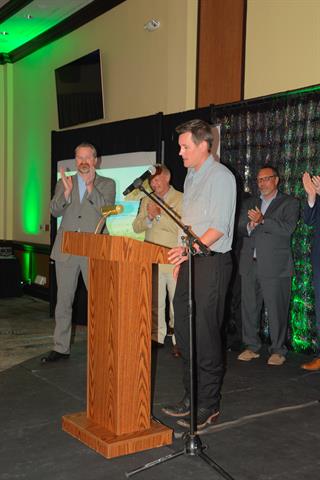 Wes Hibdon accepts his award