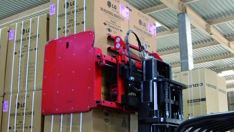 Bolzoni Auramo carton clamp, both arms rigid