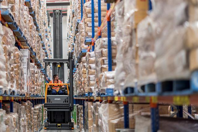 VISA Global Logistics is using the Manhattan Active SCALE solution