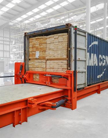 Combi-CSS - UK show premiere at IMHX