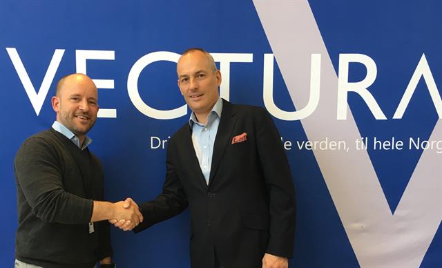 Christian Granlund, CEO, Vectura AS and Andy Blandford, managing director, Dematic Northern Europe.