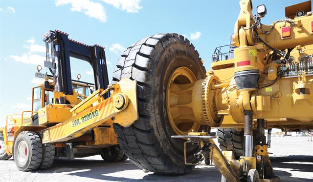 Cascade Tire Handler