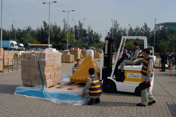 The fourth forklift competition organised by Hactl attracted forklift drivers from six international airlines.