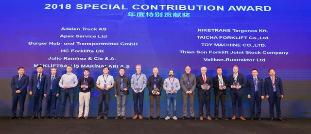 Hangcha presented awards to recognise its top dealers