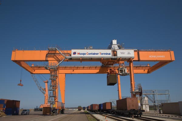 Transnet Capital Projects has ordered three rail-mounted-gantry cranes.