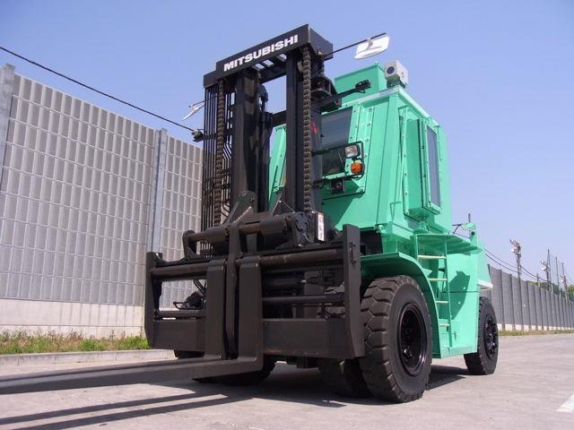 The forklift has a fully sealed cabin constructed with thick steel plates and thick lead glass, with all sides welded to enable the operator to manoeuvre the forklift with maximum protection from radiation.