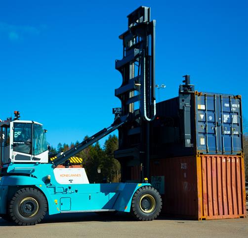 Konecranes adds a triplex mast