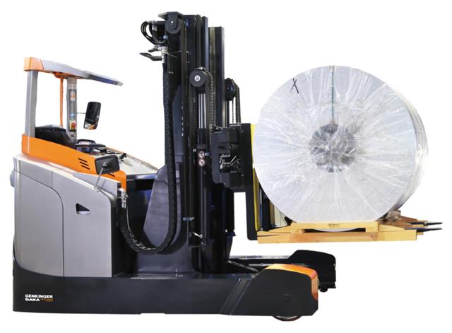 Heavy duty reach truck handling steel coils - EFSM