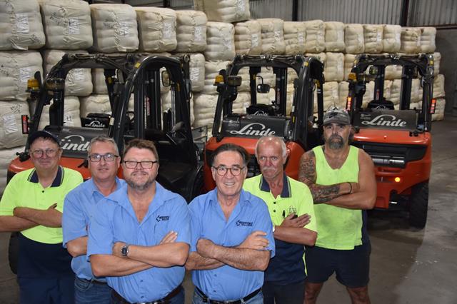 Westcoast Wool & Livestock forklift operators and directors with the new Linde machines