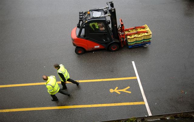Keep pedestrians away from equipment. PHOTO:FLTA