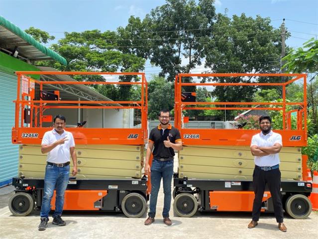 Industrial EquipSol staff mark the addition of JLG's access portfolio