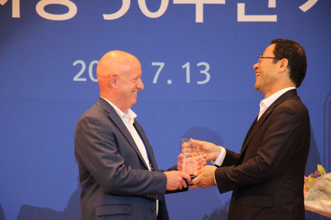 Flashback: DIVAC receiving the Global 2018 Doosan Credo Award