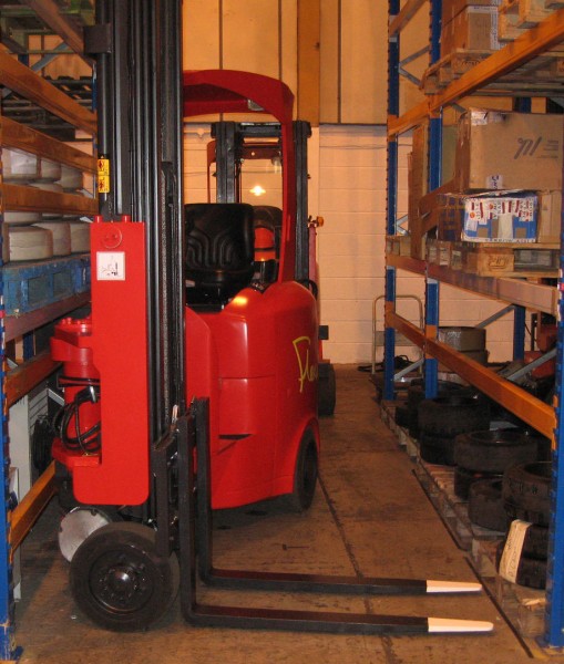 Narrow Aisle's VNA articulated truck.