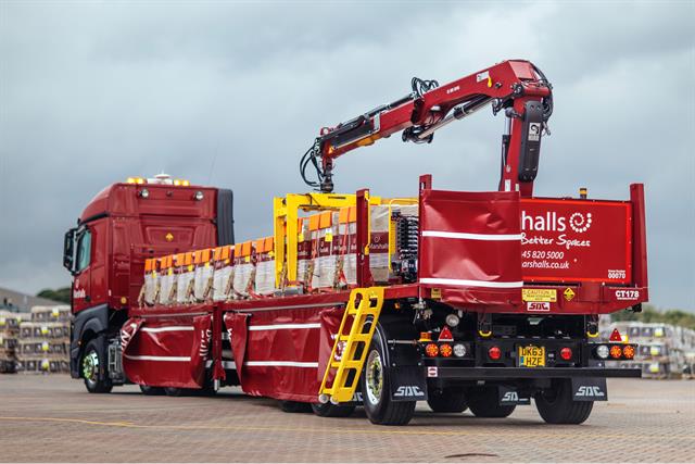Marshalls has ordered 108 new Hiab loader cranes