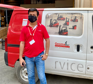 Officer without a uniform – a forklift dealer in India’s COVID crisis