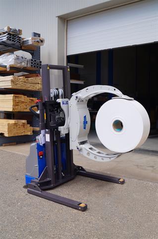 Cascade 3H pallet paper roll clamp