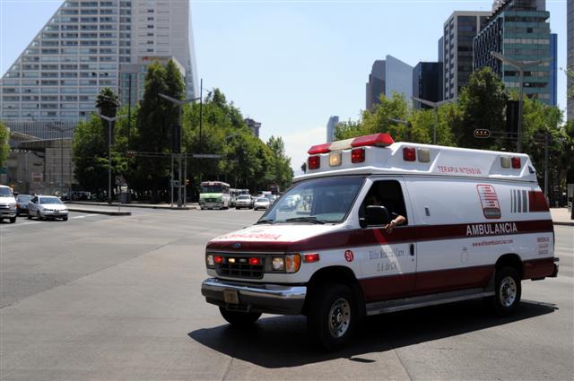 Equipment needed to avoid the spectacle of being handled by flatbed trucks and forklifts.<br />PHOTO: SHUTTERSTOCK