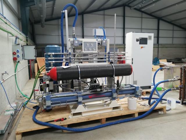 Port of Valencia is testing a hydrogen reachstacker