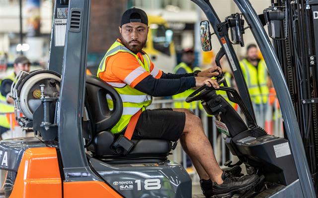 Soolefai Fale, the 2022 Brisbane Produce Market forklift operator of the year