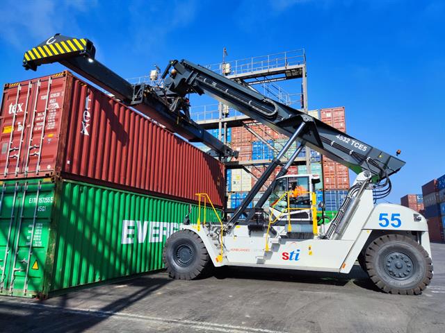 STI adds 20 Konecranes forklifts