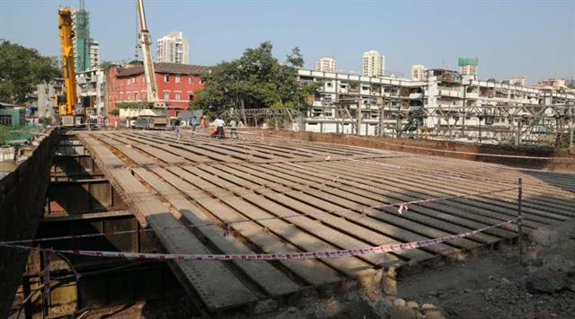 Four cranes were deployed in the demolition (Photo: Central Railway, Mumbai division)