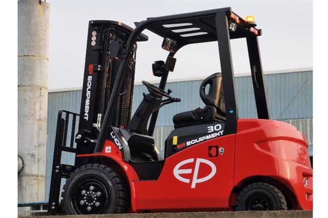 EFL253/303/353(S) Li-Ion Forklift Trucks from EP Equipment.
