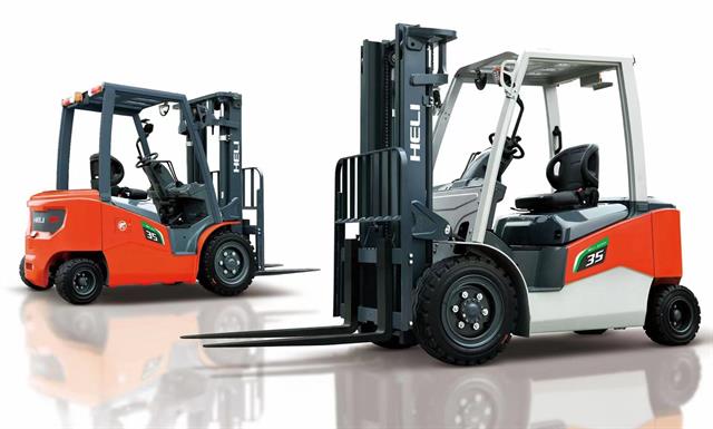 All Heli electric forklifts can be equipped with lithium ion batteries