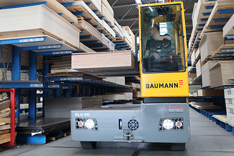 Baumann  world-class manufacturer of 3 to 50 tonnes capacity sideloaders
