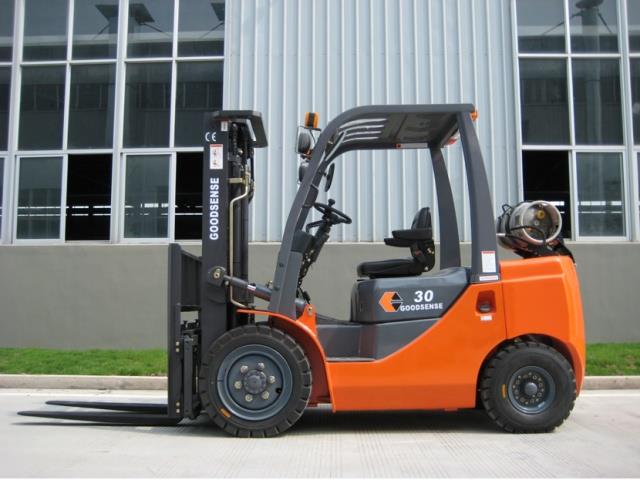GOODSENSE 3.0 Ton LPG Forklift with NISSAN Engine ON SALE!