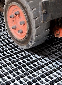 Cleaning Device For Forklift Truck Tires - Distribution Partners Wanted!!!