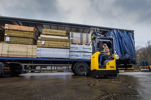 Yale unveils indoor-outdoor forklift