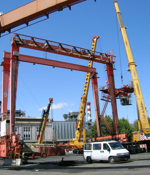 Cargotec Argentina's solution for BACTSSA involved increasing the length of the RTGs' columns by 2.9 metres (9.5 feet) by installing column extensions.