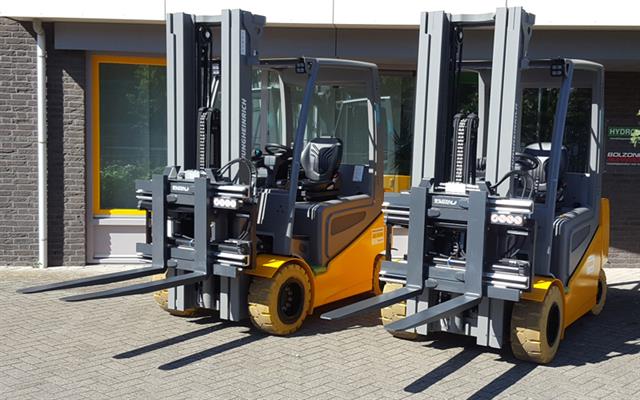 Bolzoni Silver Line fork clamp LC-H model has optimum visibility, robust features and an optimized weight that allow high residual capacity of forklift.