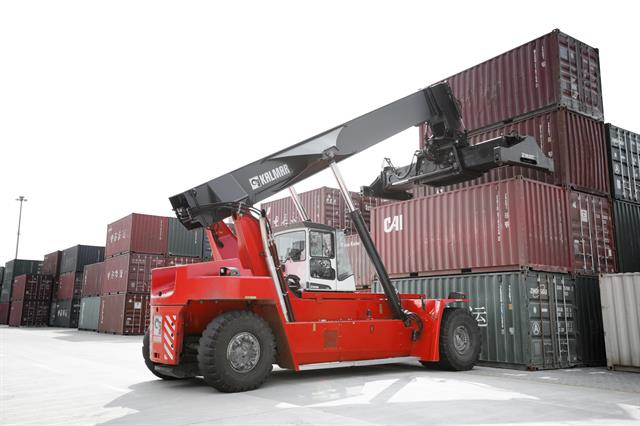 Brasmaq buys 21 Kalmar reachstackers