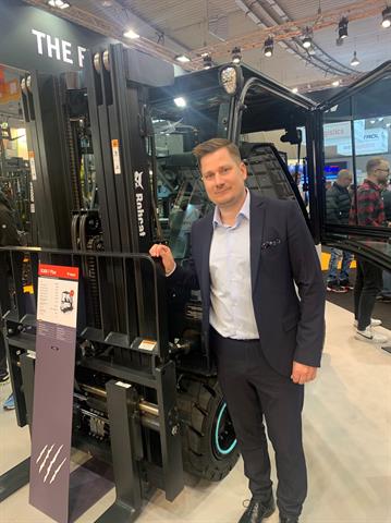 Stenderup adds Bobcat materials handling range