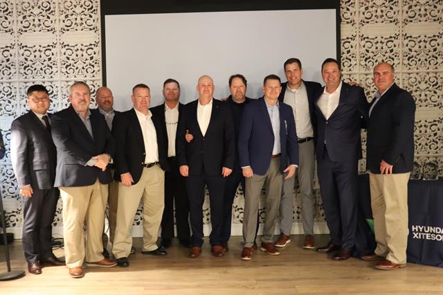 Hyundai honours dealers