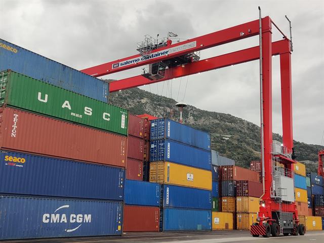 Il nuovo Liebherr RTG di Salerno Container Terminal