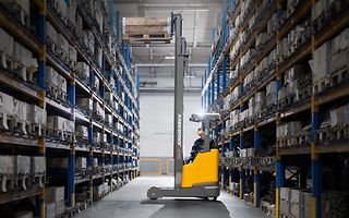 Jungheinrich's new ETV 2i gives the operators improved visibility