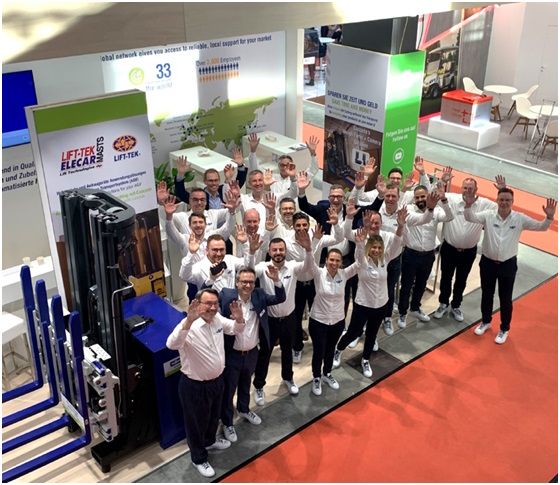 The Cascade Europe crew at LogiMAT.