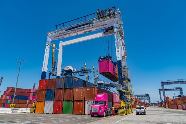 World-first hydrogen RTG deployed