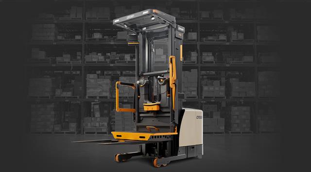 The new order pickers are available with lead acid or lithium-ion batteries