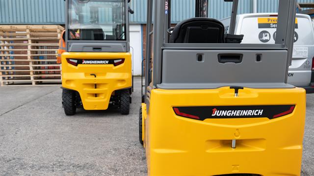 DoorCo updates forklift fleet with Jungheinrich