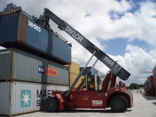 Big Lift Trucks assembled three Taylor Titan RS9968 reach stackers for the Tanzania Road Haulage container depot and packing facility in Dar es Salaam, Tanzania.