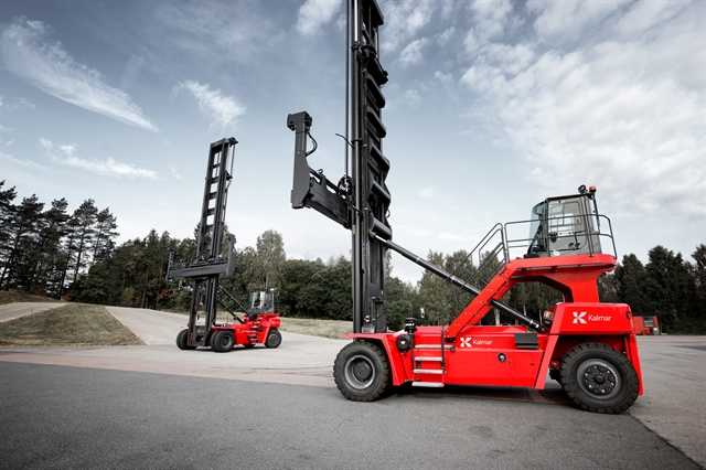 ContainerCo orders six new empty container handlers